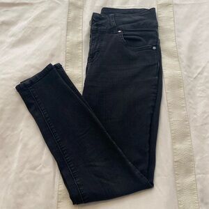 👖👖👖1822 Black Skinny Jeans Size 6